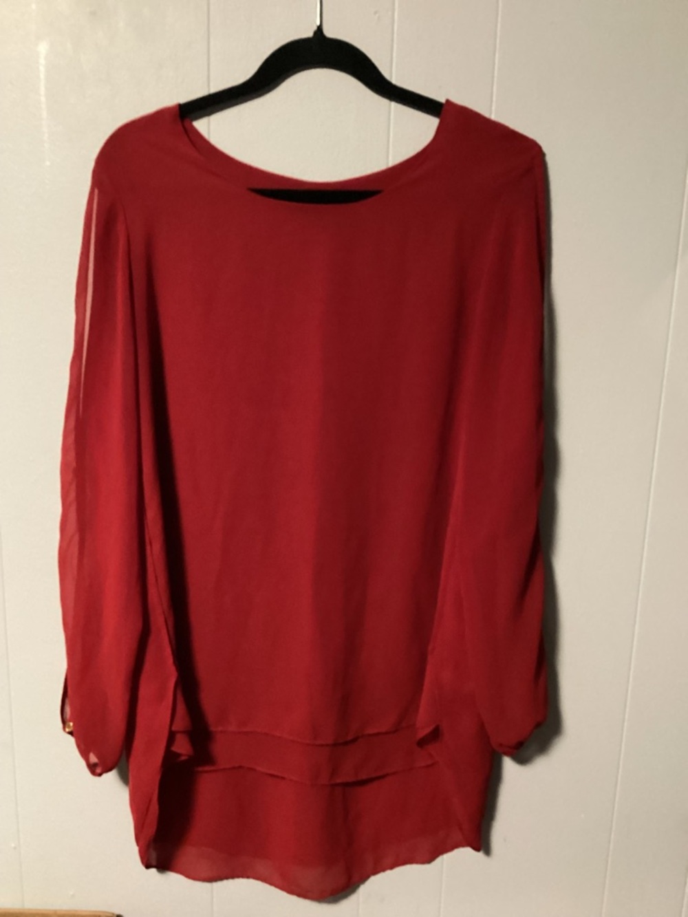 Zac & Rachel Peekaboo Sleeve Red Blouse with Gold Botton Detail size Lg